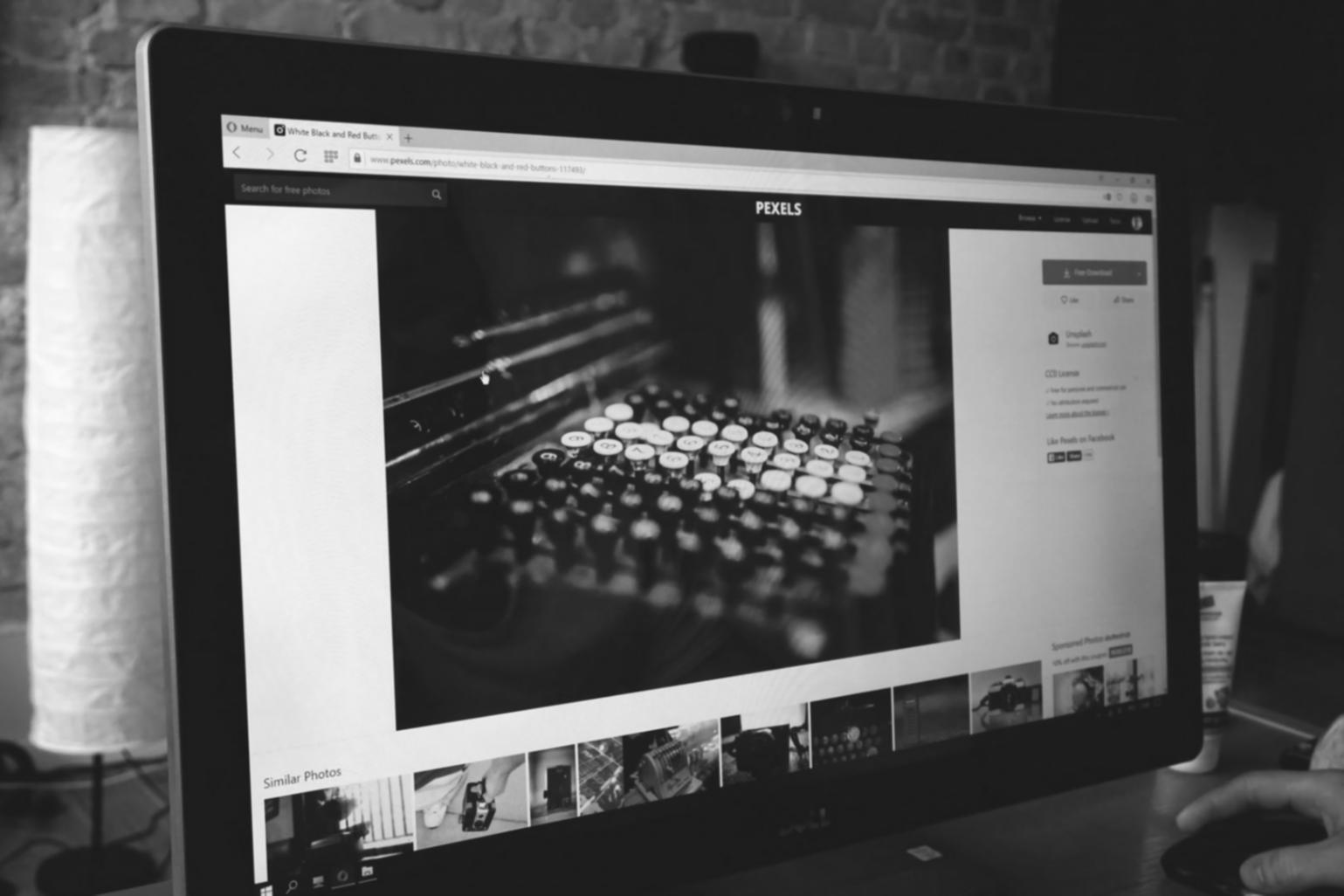 Salle de formation avec équipements réseau modernes